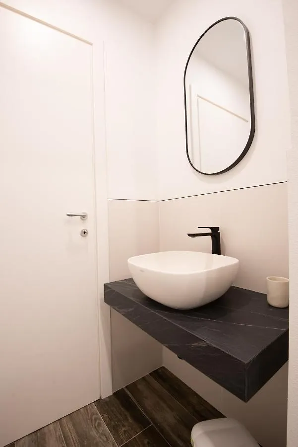 Mari Urbani Apartment La Spezia